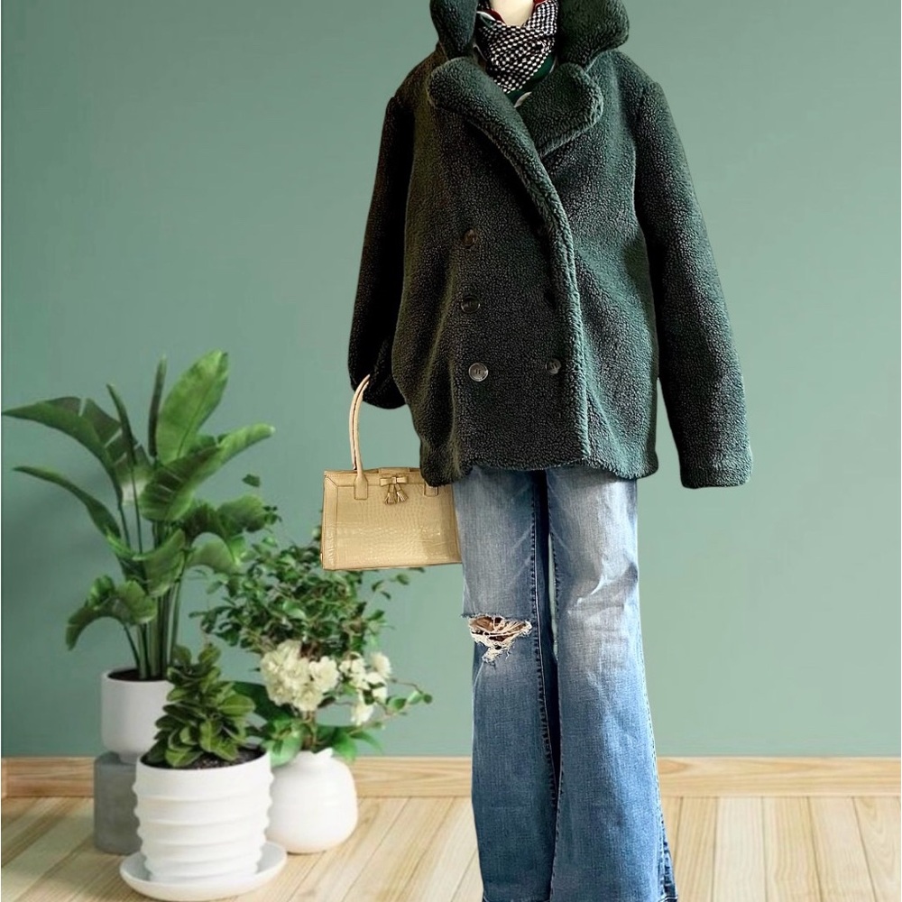 NEW YORK & COMPANY FOREST GREEN TEDDY FAUX FUR COAT SIZE MEDIUM